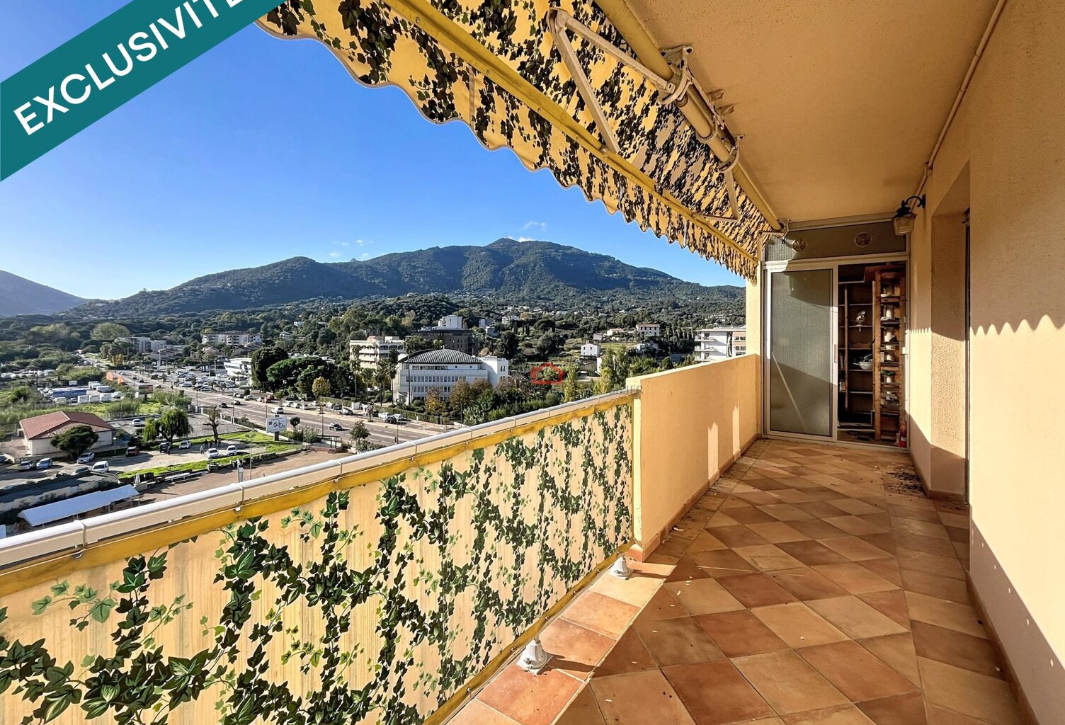Appartement T3 Ajaccio, étage élevé et vue dégagée — photo 1