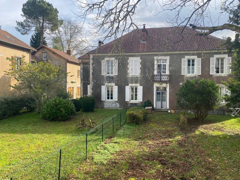 Maison Domaine de caractère à Lesperon — photo 1