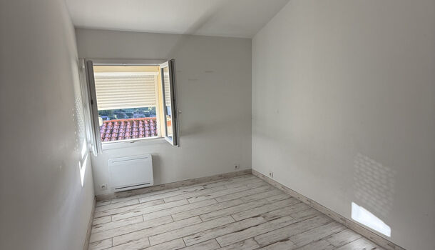 Villa / Maison 6 pièces  à louer Saint-Laurent-de-Cerdans 66260