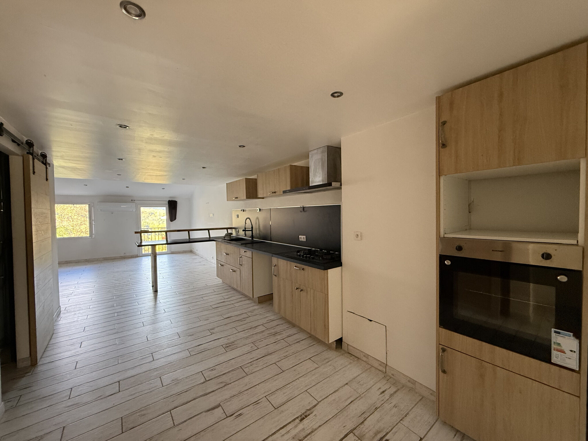 Villa / Maison  T6 à louer Saint-Laurent-de-Cerdans 66260