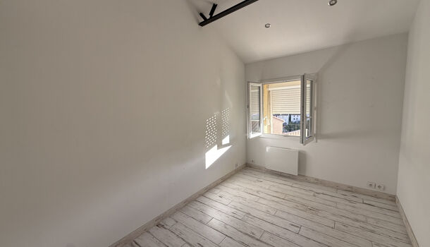 Villa / Maison 6 pièces  à louer Saint-Laurent-de-Cerdans 66260