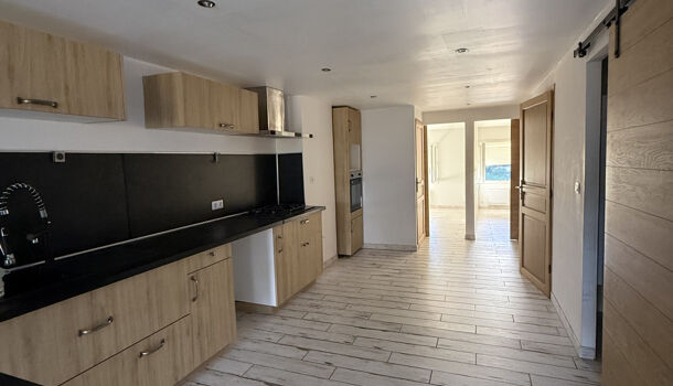 Villa / Maison 6 pièces  à louer Saint-Laurent-de-Cerdans 66260