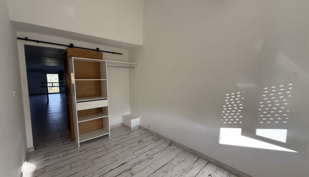 Villa / Maison 6 pièces  à louer Saint-Laurent-de-Cerdans 66260