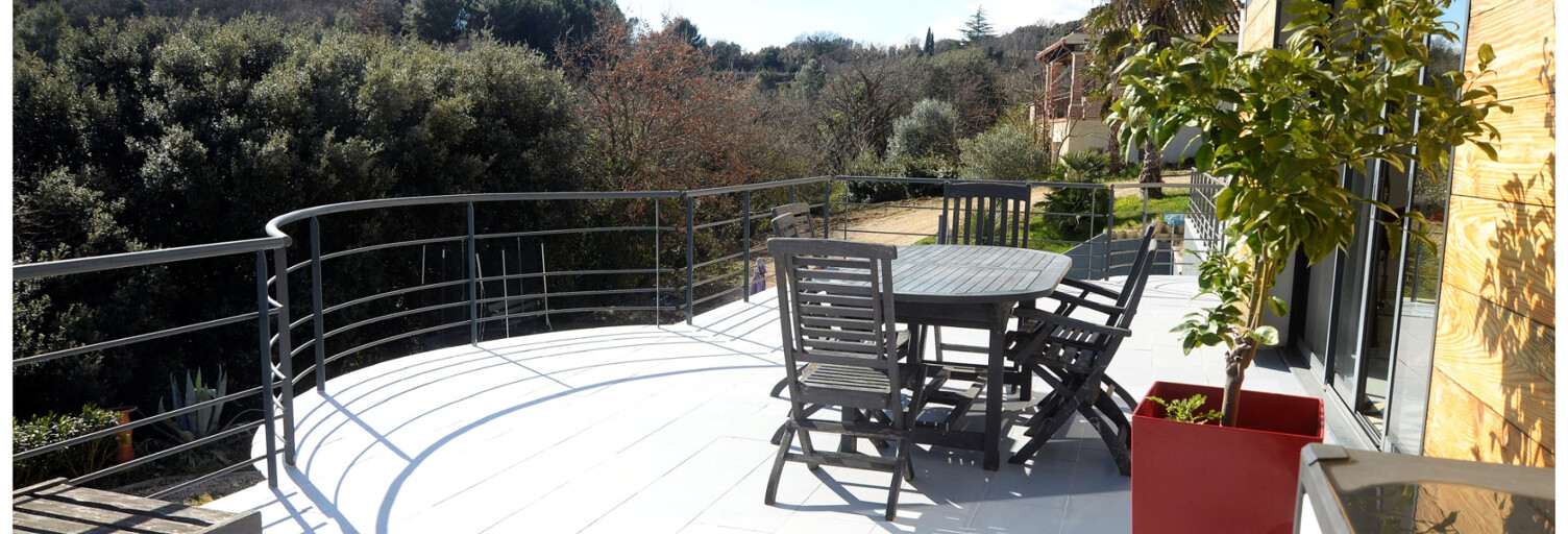 Maison 9 Pièces 240 m² à vendre à Saint-Martin-d'Ardèche (07700)