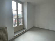 Immeuble de rapport comprenant  trois  logements et un local — photo 4