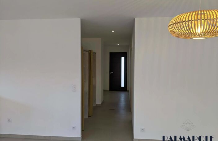 LOCATION MEUBLEE VILLA MODERNE 3 FACES • ORTAFFA — photo 3