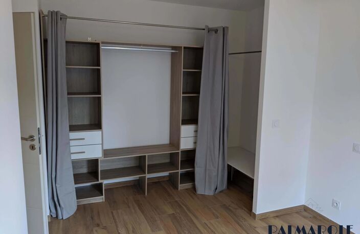 LOCATION MEUBLEE VILLA MODERNE 3 FACES • ORTAFFA — photo 4