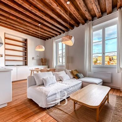 Appartement 2 pièces 1045 €