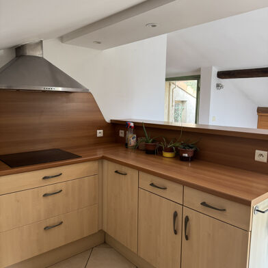 Appartement 4 pièces 1050 €