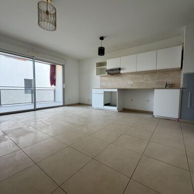Appartement 3 pièces 1068 €