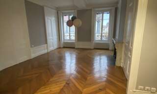 Appartement  104 m² à louer à Lyon 2 (69002)