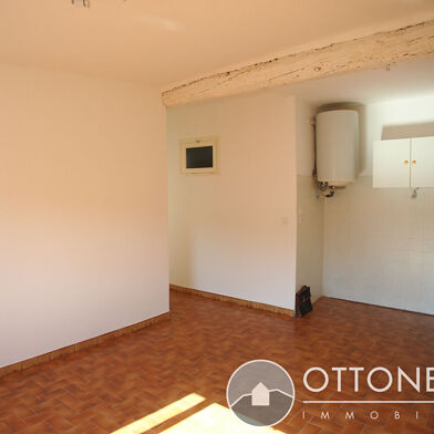 Appartement 2 pièces 558 €