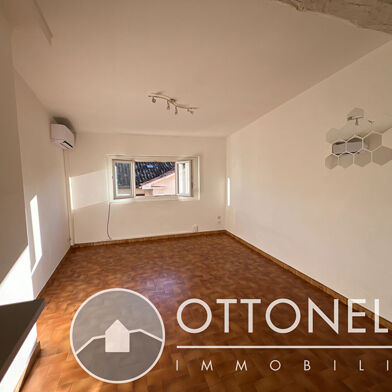 Appartement 2 pièces 558 €