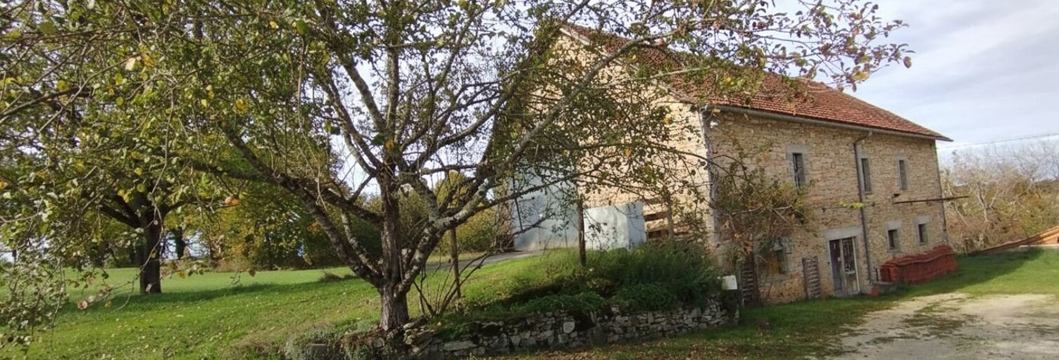 Maison 2 Pièces 360 m² à vendre à Rueyres (46120)