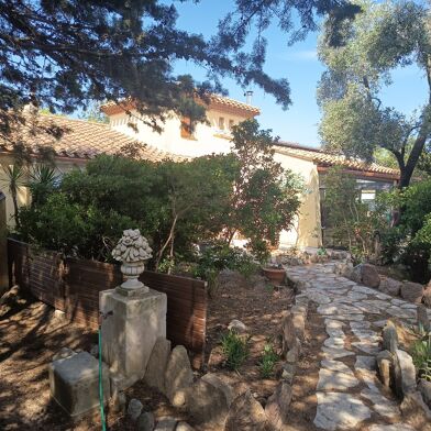 Maison 10 pièces 319000 €