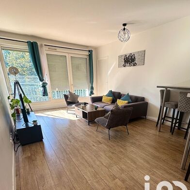 Appartement 6 pièces 240000 €