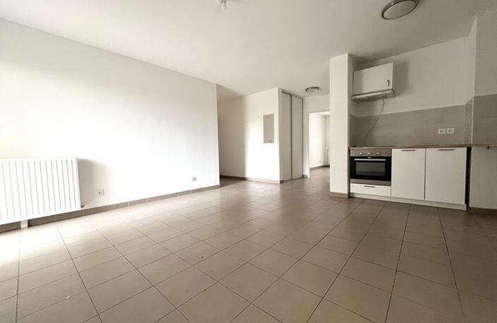 Marseille 3eme A vendre Appartement en étage, avec terrasse et Place de Parking — photo 4