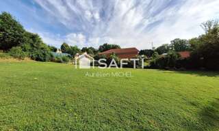 Terrain  638 m² à vendre à Villieu-Loyes-Mollon (01800)