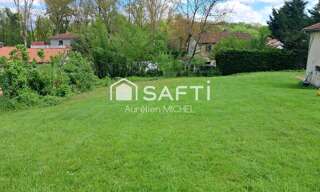 Terrain  638 m² à vendre à Villieu-Loyes-Mollon (01800)