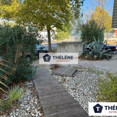 Commerce  950000 €