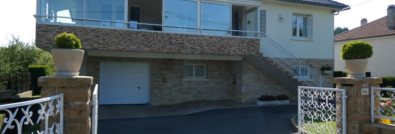 Maison 10 Pièces 162 m² à vendre à Lacapelle-Marival (46120)