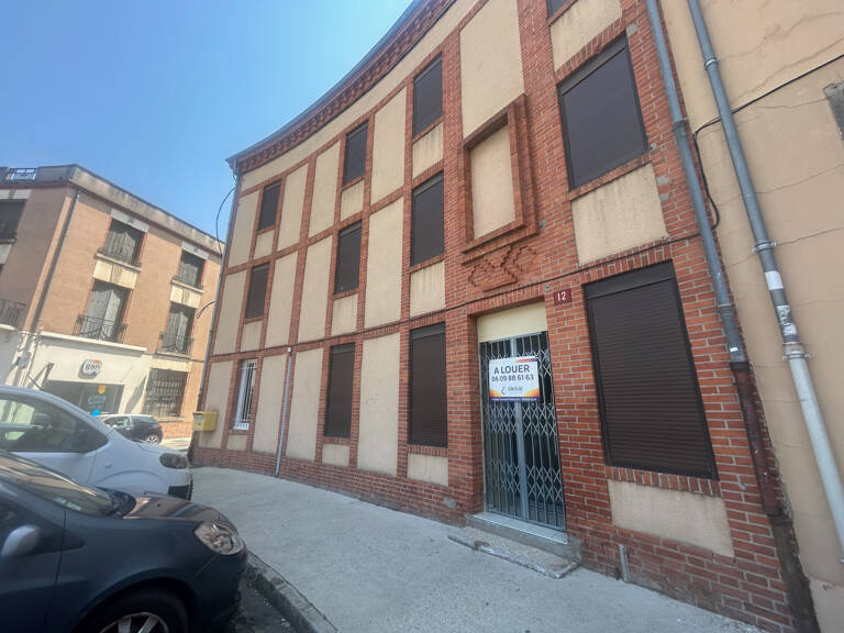 CENTRE D'AFFAIRE — photo 1