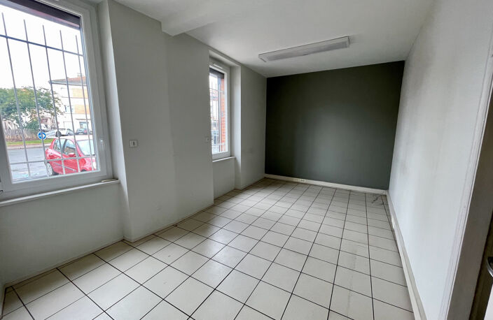 CENTRE D'AFFAIRE — photo 3