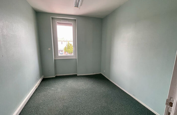 CENTRE D'AFFAIRE — photo 4