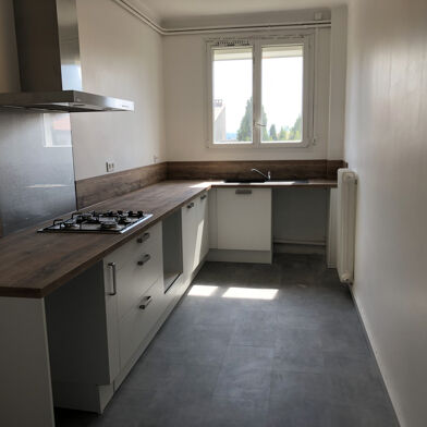 Appartement 4 pièces 730 €