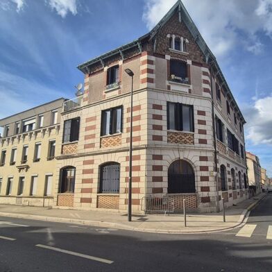 Immeuble  730800 €