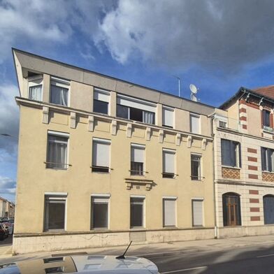 Immeuble  730800 €