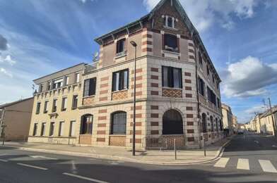 Immeuble  730800 €