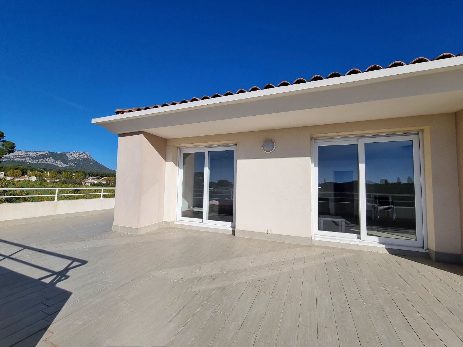 Appartement 5 pièces  à vendre Garde (La) 83130