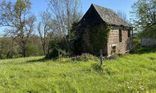 Terrain  1424 m² à vendre à Saint-Cyr-la-Roche (19130)