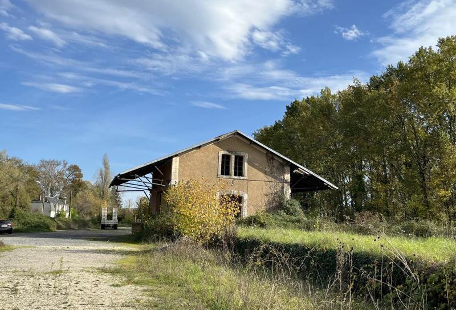 Vente immeuble   Vayrac (46110) — photo 1