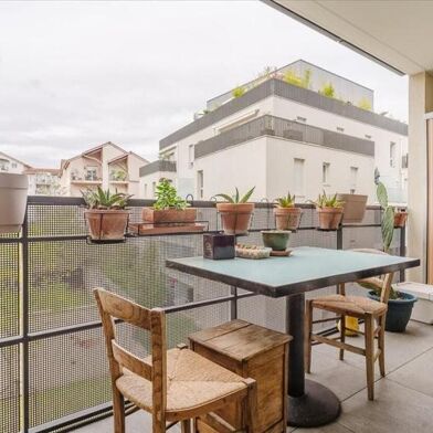 Appartement 4 pièces 369859 €