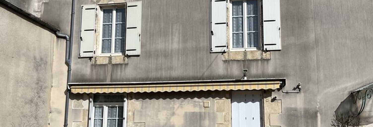 Maison 4 Pièces 88 m² à vendre à La Rochefoucauld-en-Angoumois (16110)