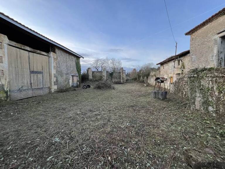 Corps de Ferme de 2 pièces principales — photo 1