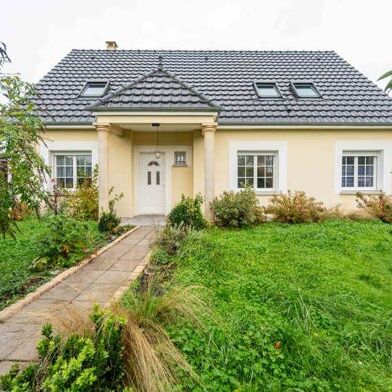 Maison 8 pièces 254880 €