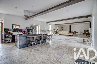 Maison 9 pièces 600000 €