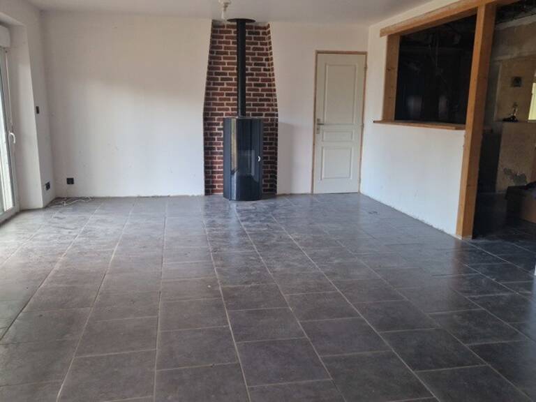 Maison en pierre de 4 pièces principales — photo 1