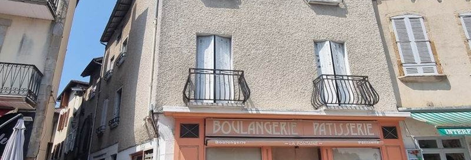 Immeuble   m² à vendre à Maurs (15600)