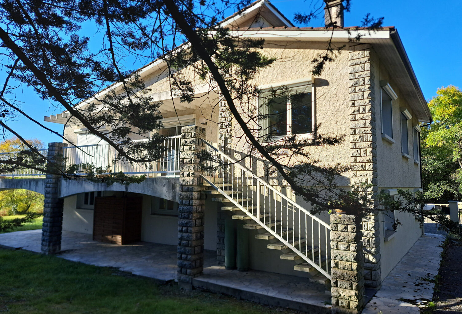 ENSEMBLE IMMOBILIER - MAISON + LOCAL LOUÉ — photo 1
