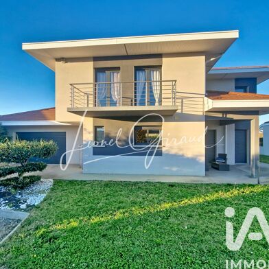 Maison 5 pièces 399000 €