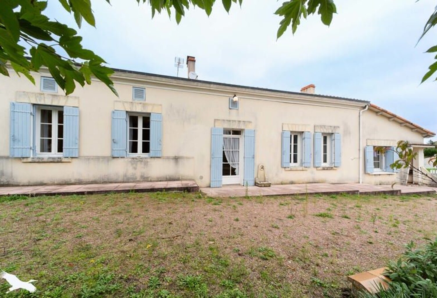 Vente maison 6 pièces 132 m² Coux (17130) — photo 1