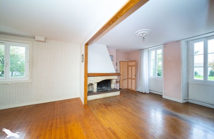 Vente maison 6 pièces 132 m² Coux (17130) — photo 2