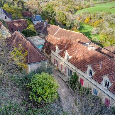 Maison 8 pièces 337920 €