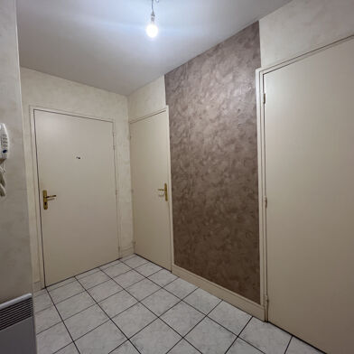 Appartement 3 pièces 605 €