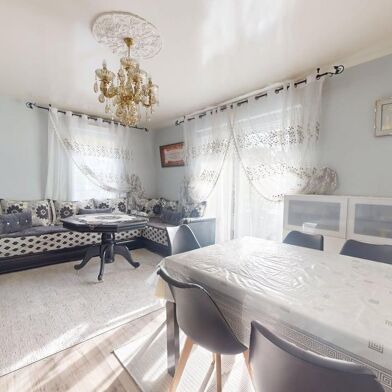 Appartement 4 pièces 212000 €