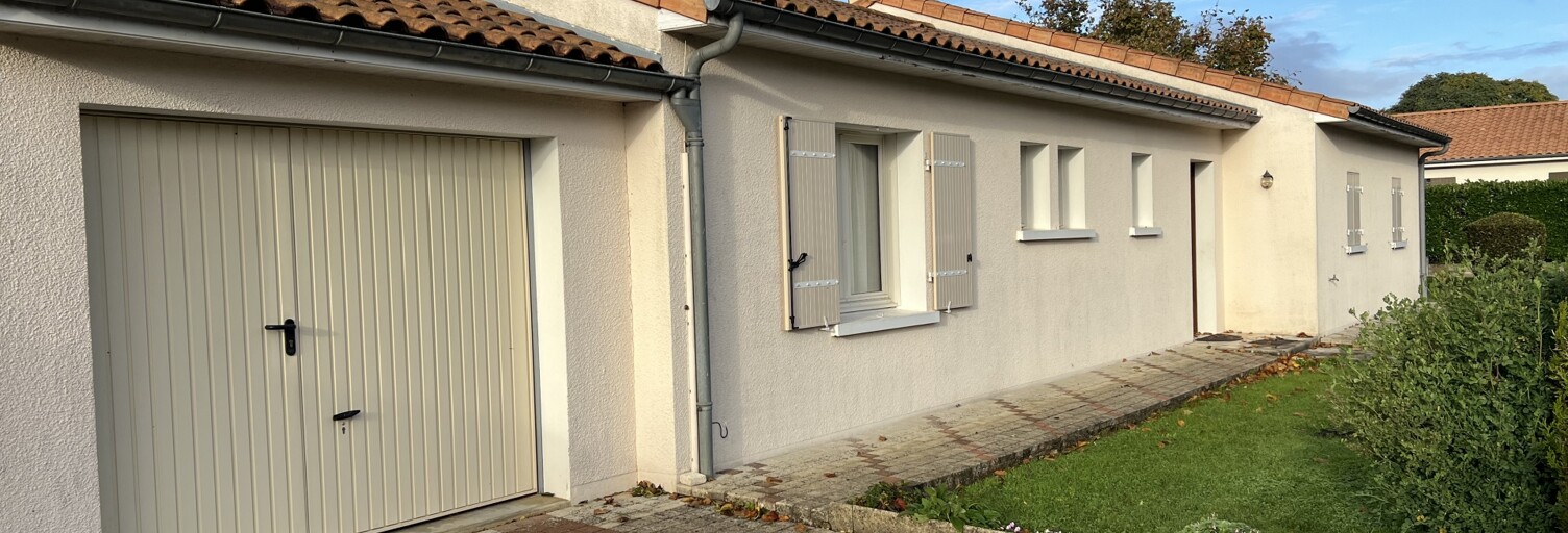 Maison 4 Pièces 127 m² à vendre à Lezay (79120)